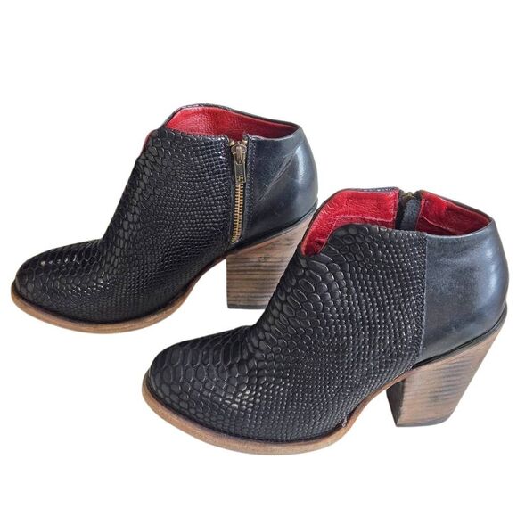 Freebird Detroit Snake Print Black Boots Size 9 - Picture 9 of 12